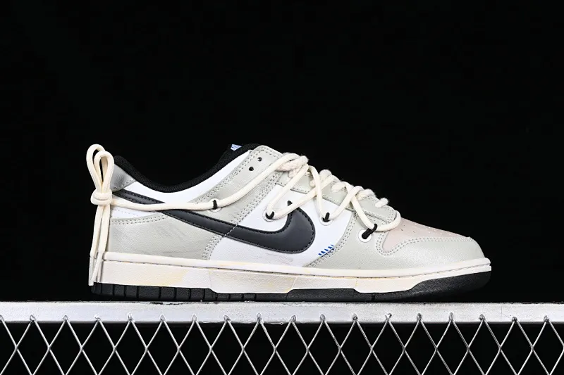 All Categories Nk SB Dunk Series Nk SB Dunk Low Low-top sneakers Customized large box Nk Dunk Low Panda Prank-Love Little Magic Card SB strap low-top casual sneakers DD1391-100